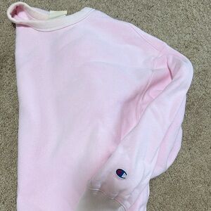 Champion Women's Light Pink Crew Neck Sweater